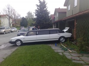 SAAB 900 limo.jpg