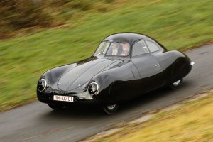 Porsche-Typ-64-fotoshowBigImage-5b31a0c4-562422.jpg
