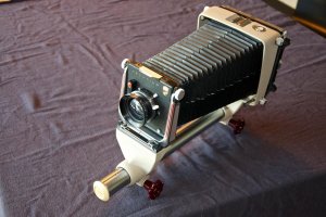 Linhof_Technika_D.B.P._4×5_monorail_bellows_camera.jpg