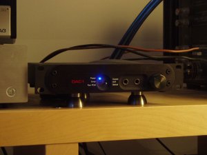 Benchmark DAC1.JPG