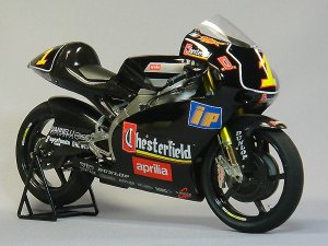 Aprilia Biaggi 1996 02.jpg