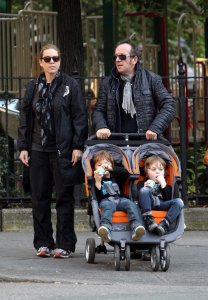 elvis-costello-diana-kralls-big-apple-babes-3-960x1384.jpg