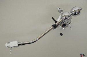 1088273-ikeda-it345-dynamic-balance-tonearm.jpg