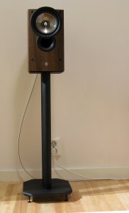 Kef Q.jpg