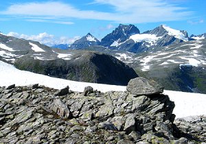 044 Slogen og Smørskredtindane.jpg