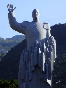 KONGESTATUEN.jpg