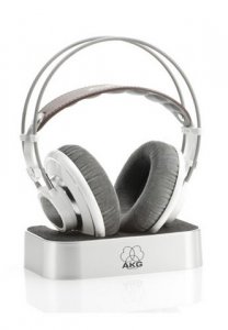 AKG 701.jpg