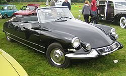 250px-Citroen_DS21_Cabriolet_ca_1967.jpg