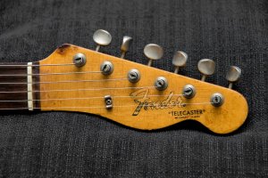 1966_Fender_Telecaster_(SN159266)_headstock_(tonemapped).jpg