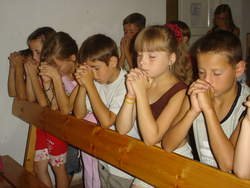 Praying_Children.jpg