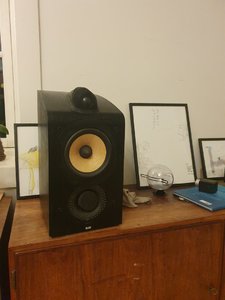 Bowers & Wilkins 705 front.jpg