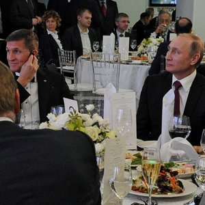 12-04-putin-flynn.jpg