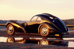 4_1938-Bugatti-Type-57SC-Atlantic_L_700.jpg