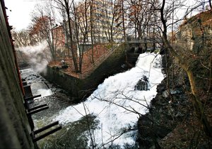 bjolsenfossen.jpg