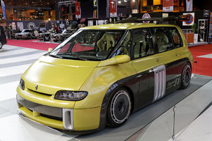 Paris_-_Retromobile_2014_-_Renault_Espace_F1_-_1994_-_003.jpg