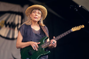 Joni-Mitchell-1995-a-billboard-1548.jpg