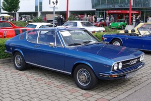 Audi_100_Coupe_BW_1.JPG