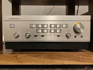 3757584-0150b635-luxman-l-595ase-95th-anniversary-limited-edition.jpg