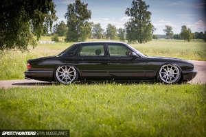 Joakim-Jaguar-XJR-VIP-Sweden-Rohanna-5-1200x800 (1).jpg