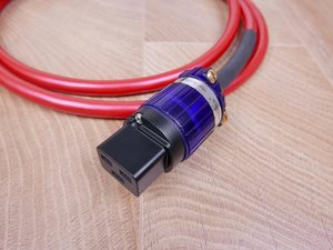 IsoTek-EVO3-Optimum-audio-power-cable-C19-20-metre-5.jpeg