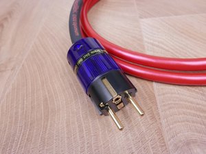 IsoTek-EVO3-Optimum-audio-power-cable-C19-20-metre-4.jpeg