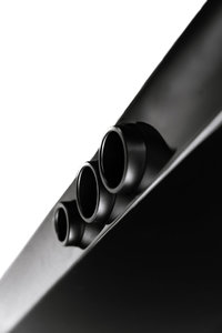 BOERRESEN-X3-BLACK_BackSkewed_Outlets_Close_WBG.jpg