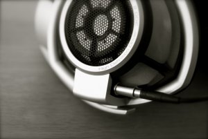 HD800-NuForce2.jpg