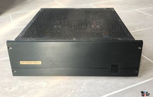 3723944-c3f4ae52-ps-audio-200cx-200-watt-amplifier.jpg