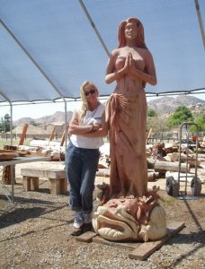 Chainsawchick.jpg