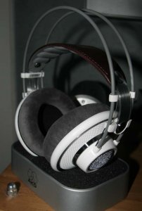 akg k-701 nr3.JPG