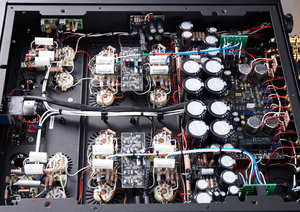 Pearl 30i inn amp.jpg