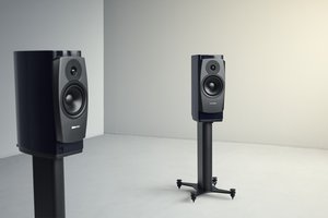 dynaudio confidence 20 - midnight high gloss 01.jpg