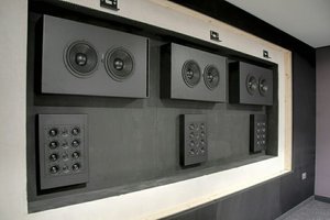 Horn-InWall5.jpg