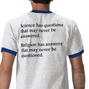 science_vs_religion_tshirt-p235999029823800517gbit_400.jpg